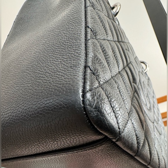 EUC-VGUC Chanel Black Caviar Grand Shopping Tote - Picture 9 of 15